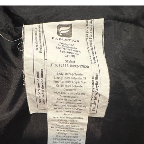 Fabletics Waco Black and Gray Patterned Puffer Jacket - Picture 7 of 7